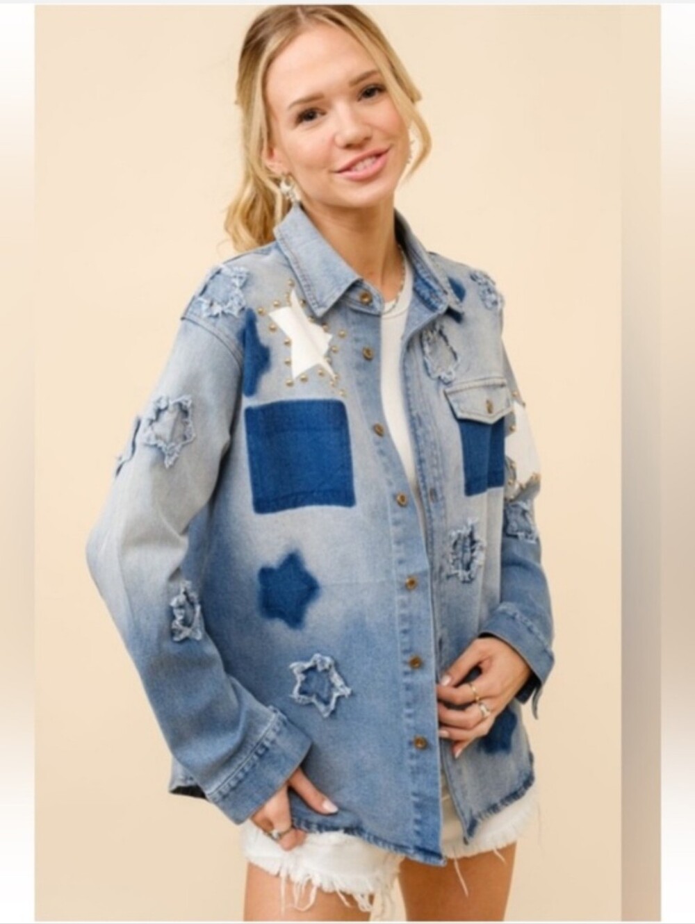 Star Patch Light Wash Denim Shacket - Blue Size Small. NWT
